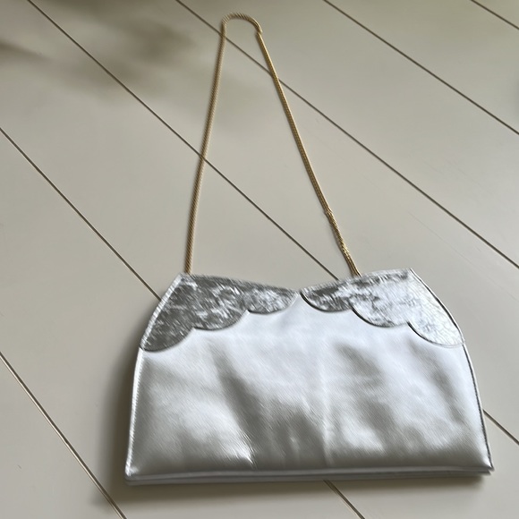 Vintage Gina London Silver Bag on Chain - Picture 5 of 7